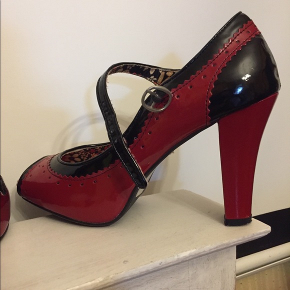Madden Girl Retro Red Pumps 8M - Picture 4 of 7